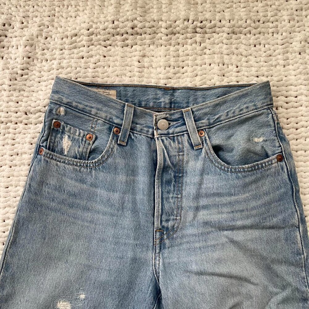Levi's 501 Regular Distressed Jeans - Size 24 - Picture 4 of 4